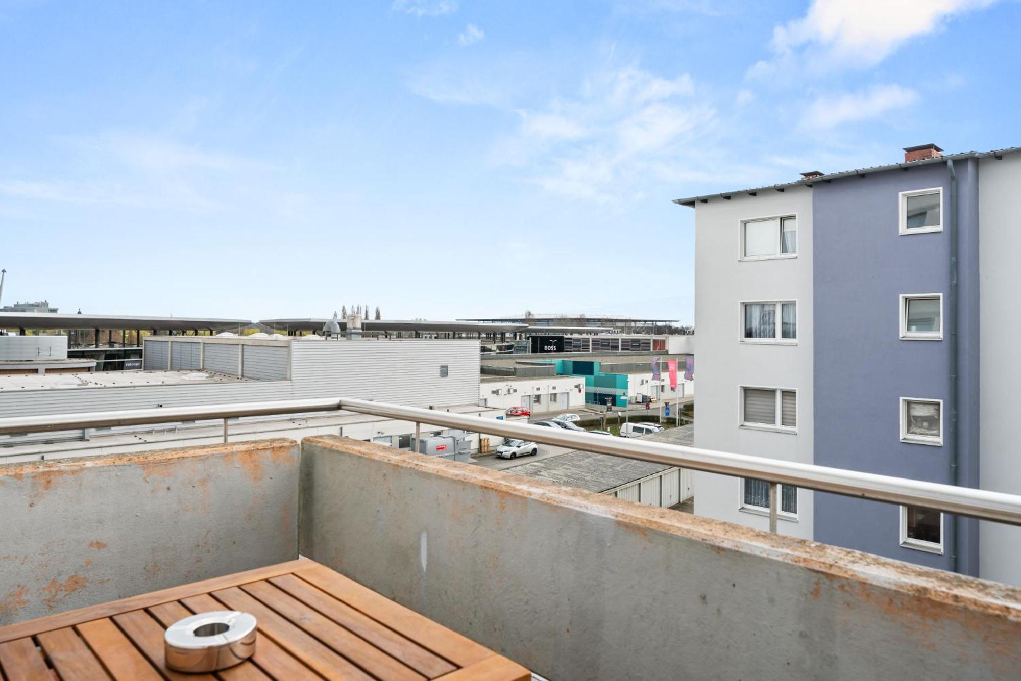 Free Living - City Design Apartments, Zentrum, Outlet, Balkon, Kueche Wolfsburg Exterior photo