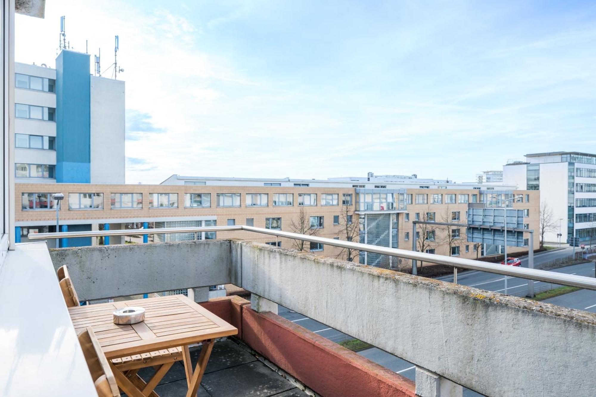 Free Living - City Design Apartments, Zentrum, Outlet, Balkon, Kueche Wolfsburg Exterior photo