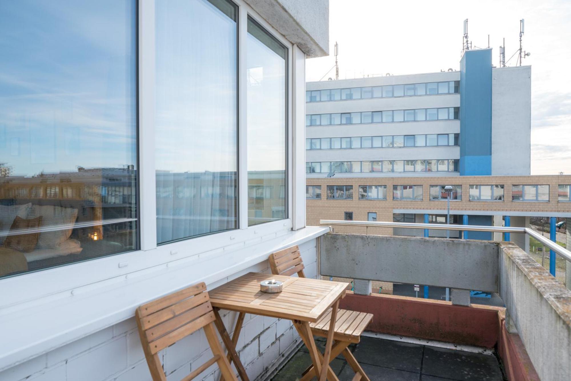 Free Living - City Design Apartments, Zentrum, Outlet, Balkon, Kueche Wolfsburg Exterior photo